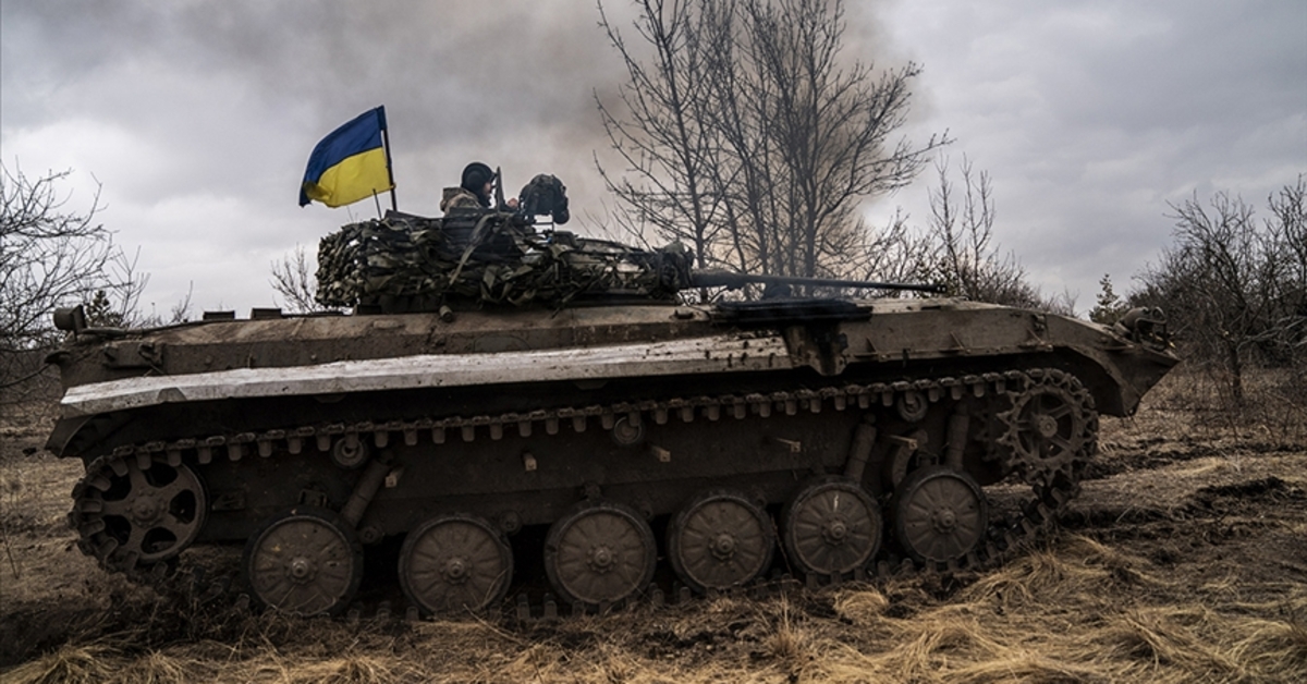 Hollanda, Ukrayna’ya 28 zırhlı muharebe aracı gönderiyor