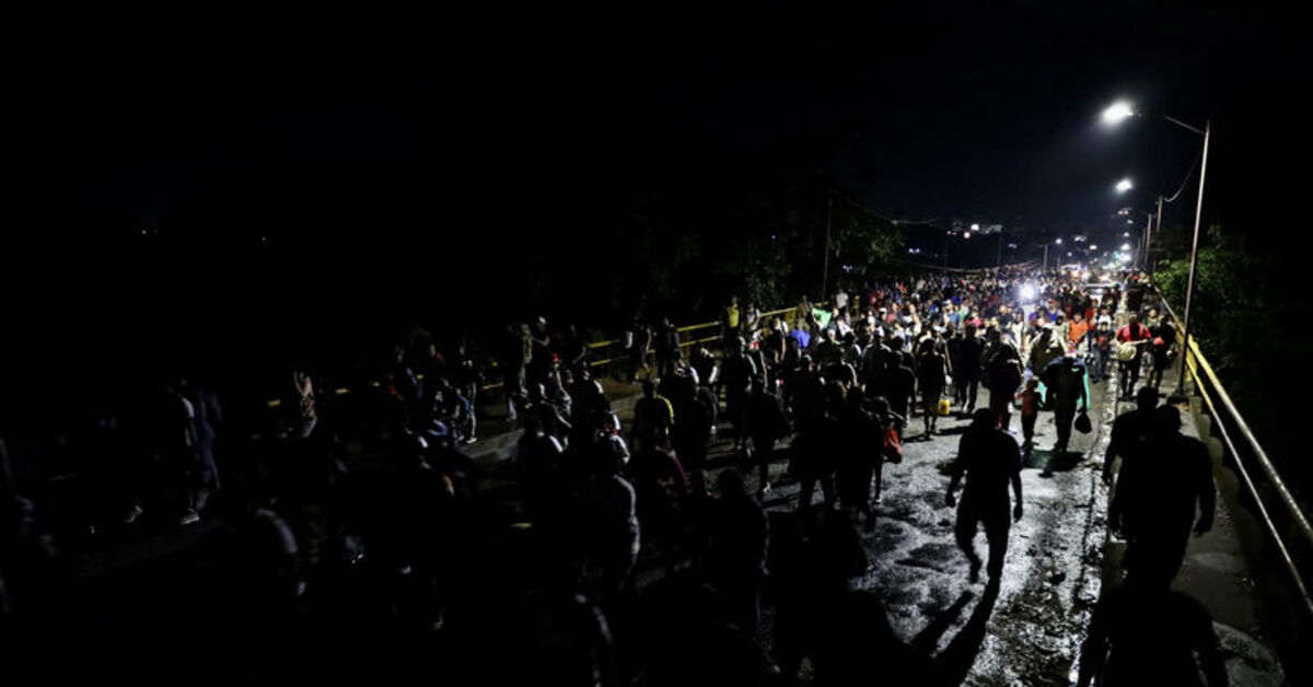 Donald Trump’ın yemin törenine 7 gün kaldı! Yüzlerce göçmen ABD’ye doğru harekete geçti