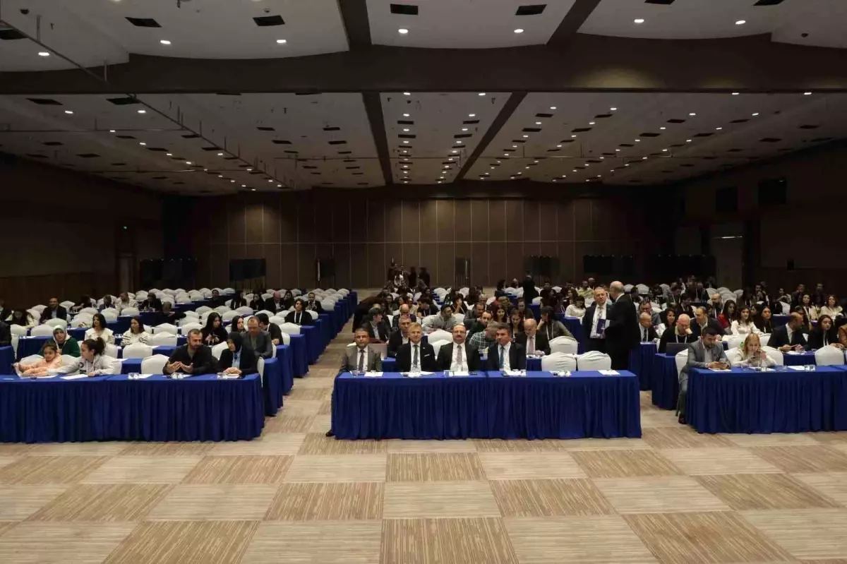 Atatürk Üniversitesi İlaç Kimyası Kongresi’nde
