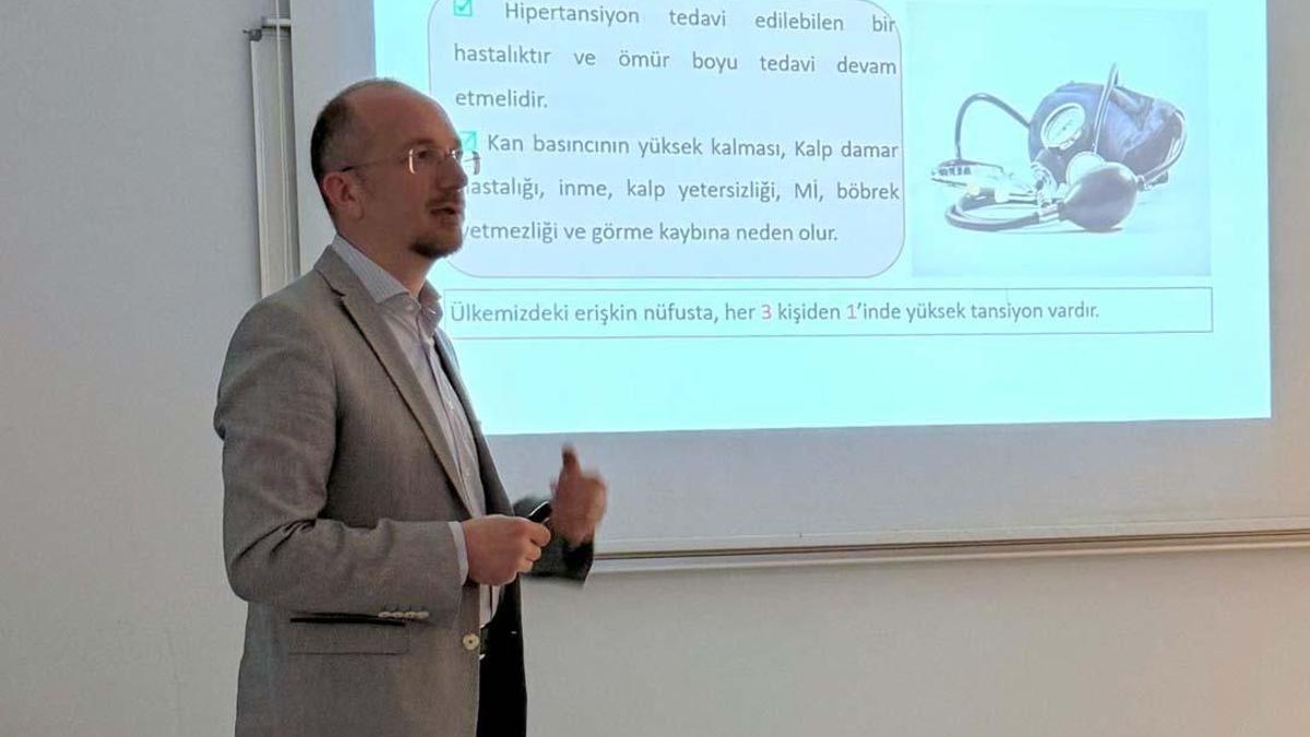 Kalp sağlığı seminerinde dikkat çeken risk faktörü! Uzmanlardan sağlıklı kalp için 8 yaşam önerisi